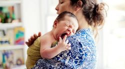 Làm sao để trẻ không bú ngón tay cái?