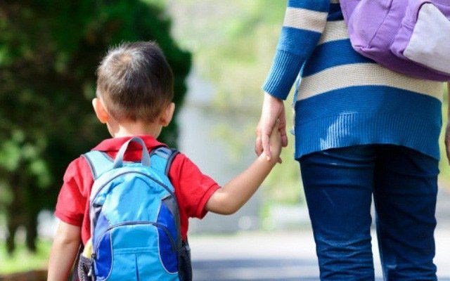 10 lời khuyên để nuôi dạy một cậu bé phát triển toàn diện