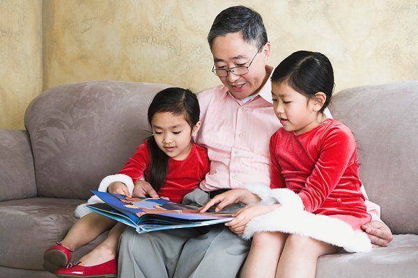 Cách nuôi dạy trẻ có khả năng nghe tốt