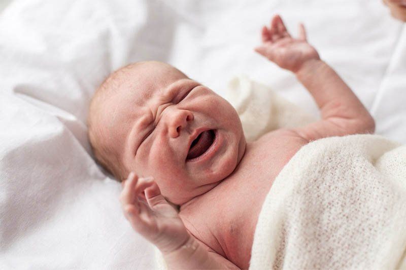 Nên làm gì nếu trẻ nhỏ bị co giật động kinh?