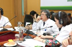 Bệnh viện Hữu nghị Việt Đức thi đua trên con đường hội nhập và phát triển