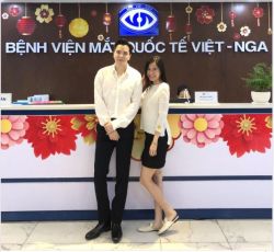 DIỄN VIÊN LÂM VỸ DẠ ĐÃ CHỌN MẮT VIỆT - NGA ĐỂ XÓA CẬN