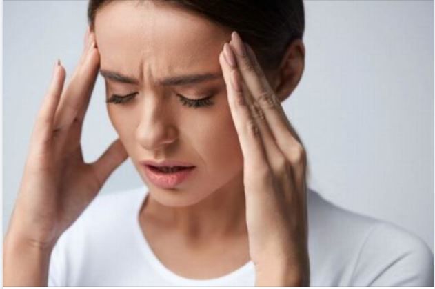 Đau đầu kéo dài cảnh báo bệnh gì?