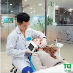 NHỮNG RẮC RỐI THƯỜNG GẶP KHI MỌC RĂNG KHÔN