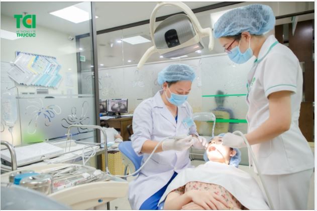 NHỔ RĂNG KHÔN BỊ SỐT PHẢI LÀM SAO?