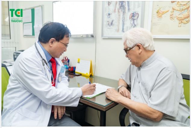 THỜI TIẾT NẮNG NÓNG ẢNH HƯỞNG THẾ NÀO ĐẾN BỆNH NHÂN TIM MẠCH