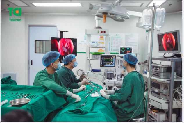 VÌ SAO NÊN PHẪU THUẬT NỘI SOI MŨI XOANG TẠI BỆNH VIỆN ĐKQT THU CÚC