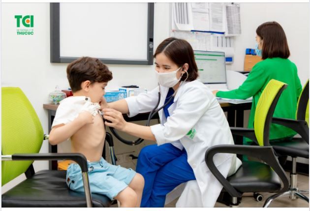 5 DẤU HIỆU CHO THẤY TRẺ ĐANG THIẾU VITAMIN D