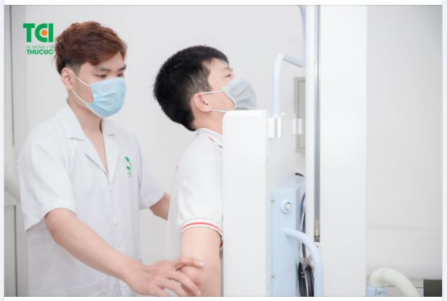 Từ bỏ ngay 5 thói quen xấu ảnh hưởng đến xương khớp của người lao động