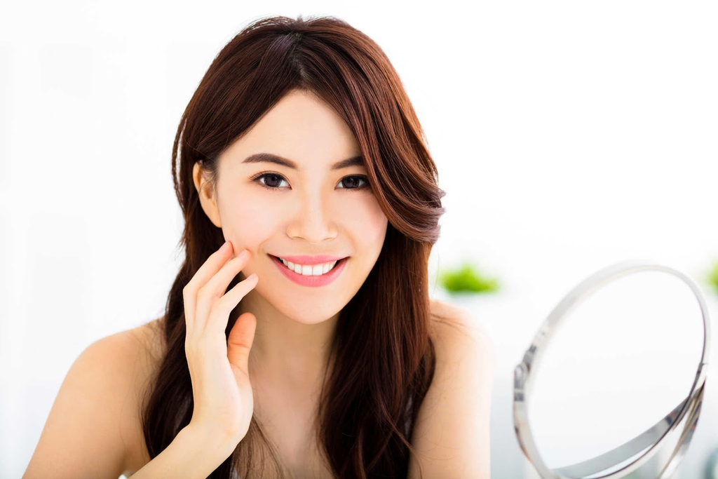 Một hộp sữa chua có đường chứa bao nhiêu calo?