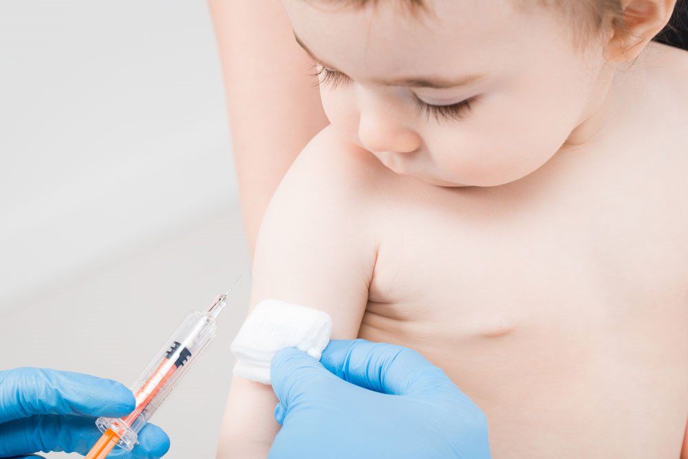Vắc-xin viêm não Nhật Bản tiêm ở tay hay chân?