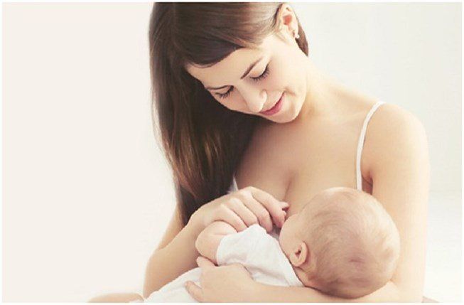 Bị viêm vú khi đang cho con bú: Những điều cần biết