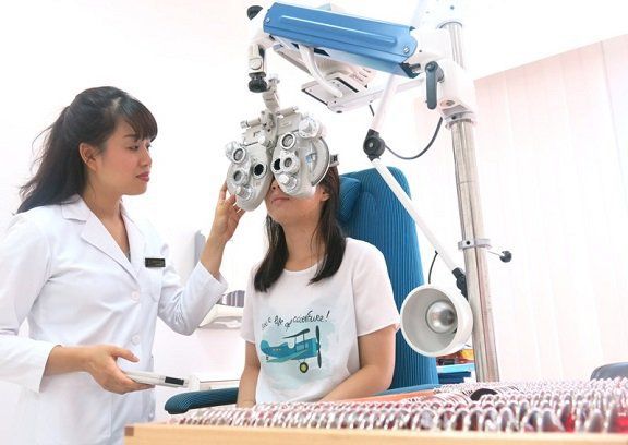 Cận thị giả/ cận thị tạm thời: Nhận biết thế nào?