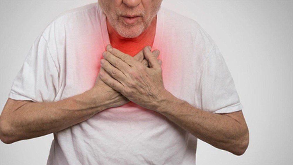 Bệnh hở van tim ở người lớn tuổi nên điều trị thế nào?