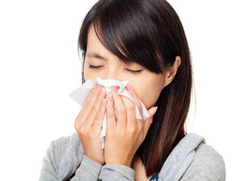 Viêm mũi dị ứng dễ lẫn với viêm xoang