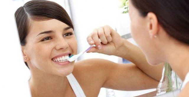 Đặt thun tách kẽ răng để làm gì?