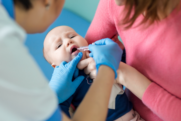Các tác dụng phụ có thể gặp uống vắc - xin ngừa Rotavirus