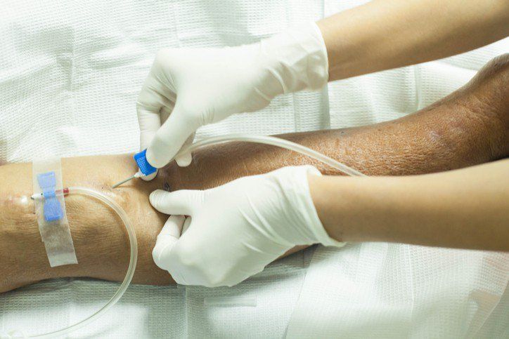 Chẩn đoán và xử trí cơn hen phế quản nặng ở người lớn