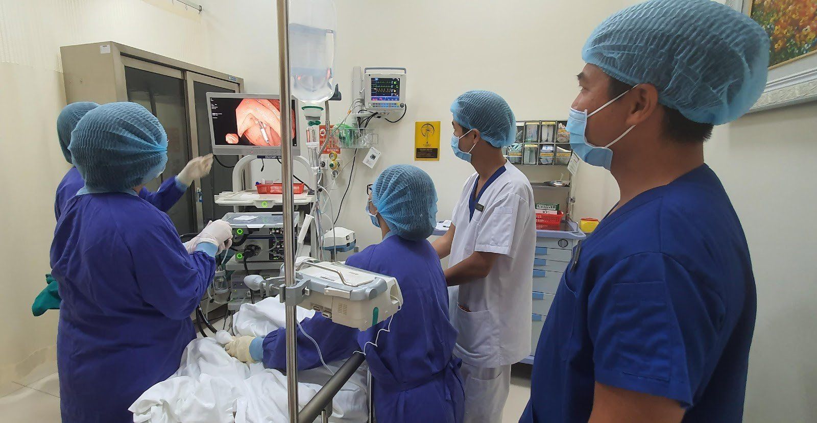 Nội soi dạ dày và đại tràng cùng lúc có nên gây mê?
