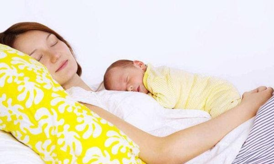 Làm sao để vượt qua trầm cảm sau sinh?