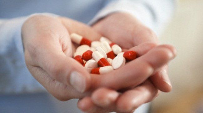 Glucosamine uống trước hay sau ăn? Uống lúc nào tốt nhất?