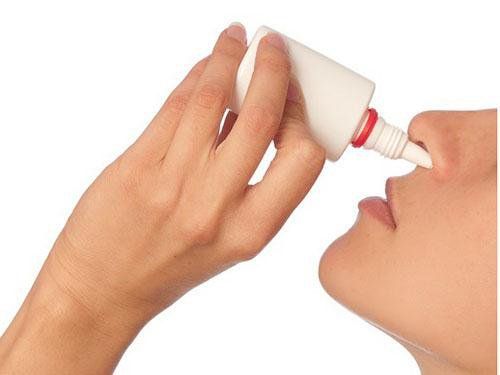 Tìm hiểu về thuốc nhỏ mũi Rhinotrophyl