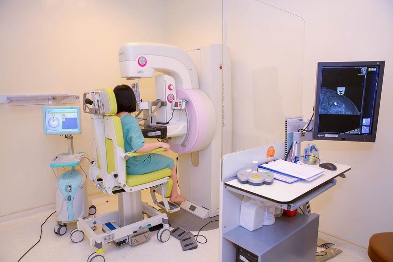 Vì sao sau mãn kinh phụ nữ gặp nhiều vấn đề sức khỏe?
