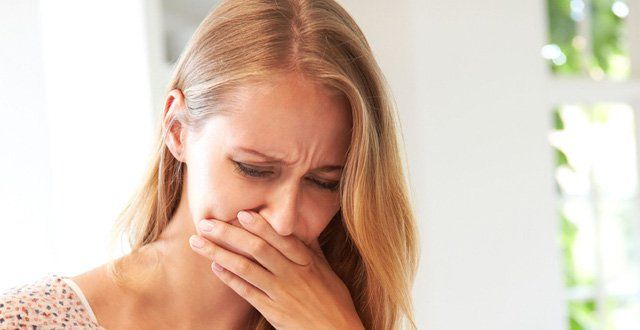 Bạn có thể ho nhiều đến mức bạn nôn không?