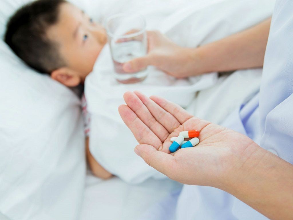 Lưu ý khi sử dụng kháng sinh răng cho trẻ em