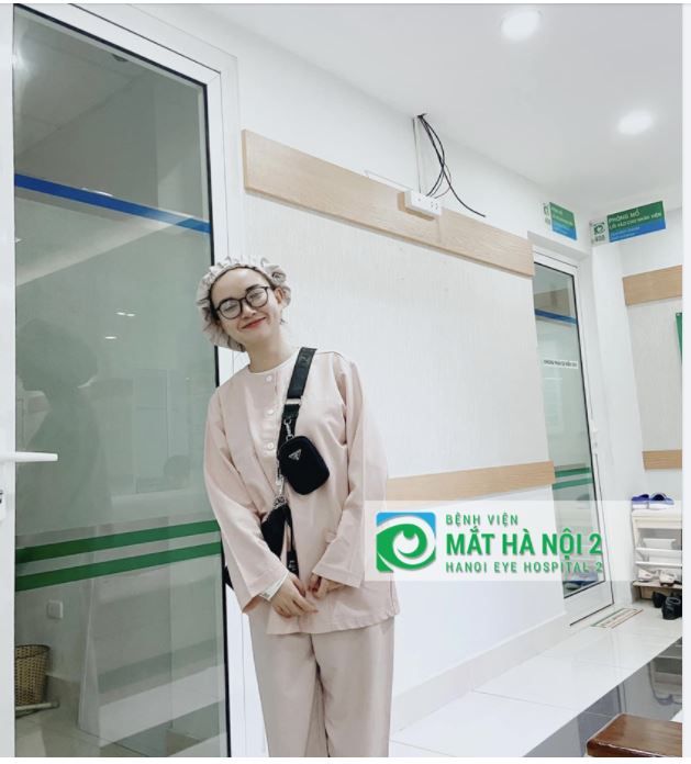 CÔ CHỦ NHỎ SPA MỔ CẬN SMILE THOÁT CẢNH KHỔ SỞ VÌ KÍNH GỌNG 11 ĐỘ