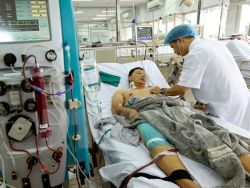Chuẩn hóa quy trình chạy thận nhân tạo tránh tai biến - Bệnh viện Bạch Mai