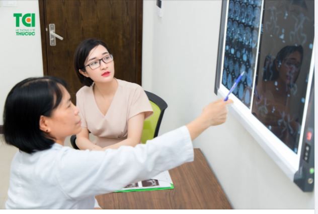RỐI LOẠN TIỀN ĐÌNH, THIẾU MÁU NÃO “TẤN CÔNG” DÂN VĂN PHÒNG