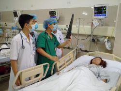 Hơn 1h đồng hồ chạy đua tử thần cứu bệnh nhân tắc mạch máu não - Bệnh viện Bạch Mai