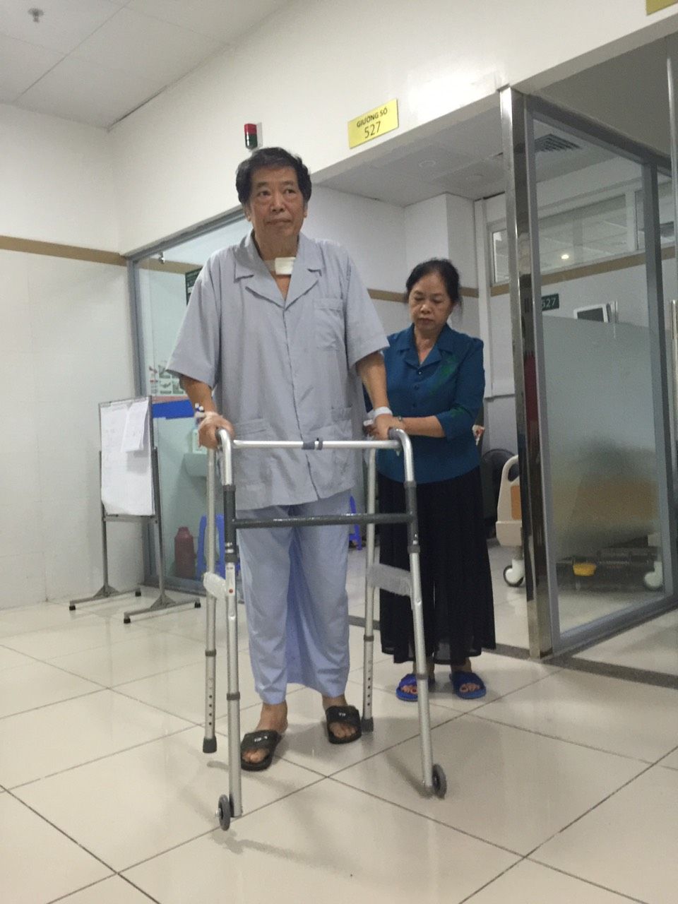 Cứu sống bệnh nhân hôn mê sâu, suy đa phủ tạng - Bệnh viện Bạch Mai