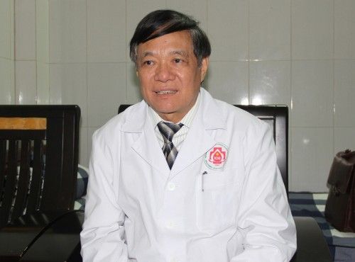 PGS.TS Nguyên Trung Chính cảnh báo về căn bệnh ung thư vú ở nam giới - Bệnh viện Bạch Mai