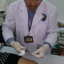 Cấy chỉ điều trị bệnh gút - Bệnh viện Bạch Mai