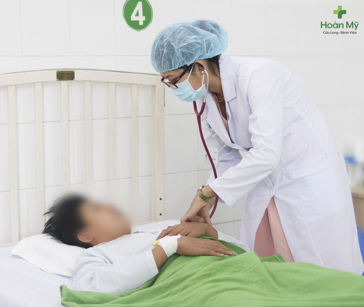 Điều trị thành công cho bệnh nhi sốt xuất huyết Dengue dẫn đến giảm nặng tiểu cầu trong máu - Bệnh viện Hoàn Mỹ Sài Gòn