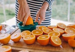 Tác dụng của vitamin C đối với người mắc Covid-19