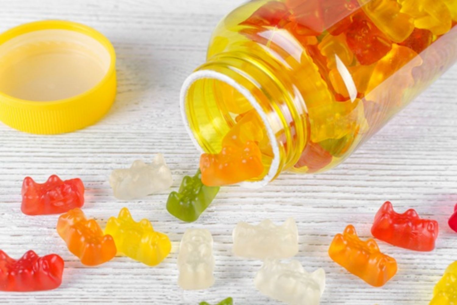 Có nên dùng kẹo dẻo bổ sung vitamin không?