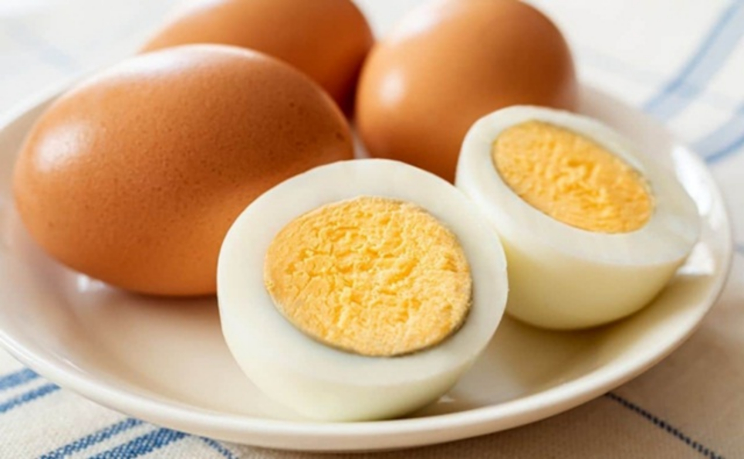 Bị bệnh gút có được ăn trứng không?