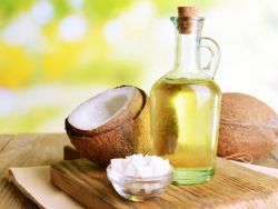 Các lợi ích của dầu thầu dầu và dầu dừa đối với mái tóc