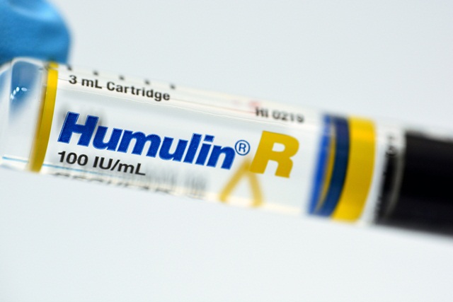 Humulin R (insulin người): Công dụng, liều dùng và tác dụng phụ