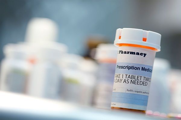 Các cách điều trị loãng xương sau mãn kinh