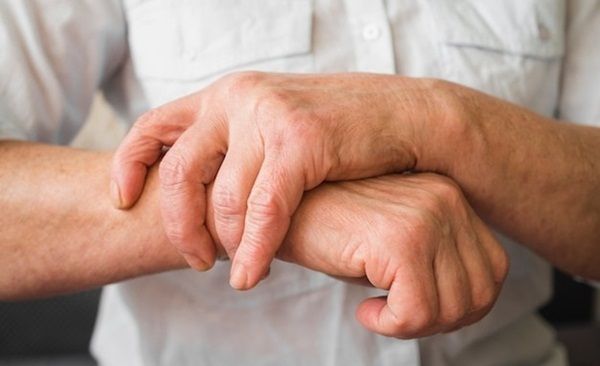 Sự khác biệt giữa viêm khớp vảy nến và thoái hóa khớp