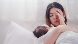 Nguyên nhân và điều trị mất ngủ sau sinh