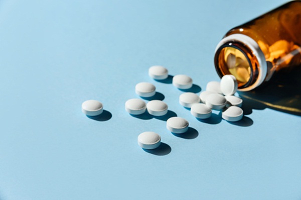 Thuốc ức chế men chuyển angiotensin (ACE) có tác dụng gì?