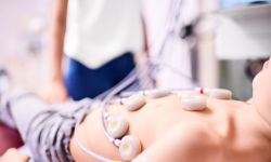 Điện tâm đồ cho biết điều gì?