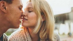 Chlamydia có lây khi hôn không?