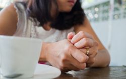 Cắt tử cung ảnh hưởng thế nào đến chức năng tình dục phụ nữ?