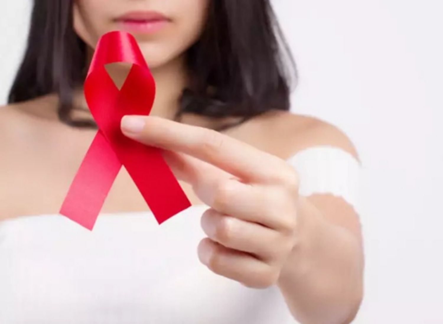 9 triệu chứng phổ biến khi nhiễm HIV ở phụ nữ